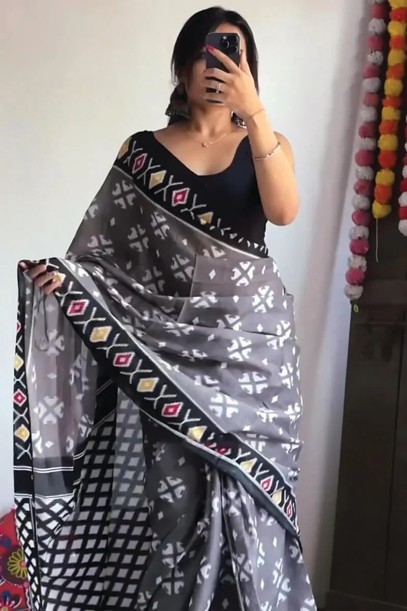 Tremendous 1 Minute Ready To Wear Grey Cotton Digital Print Saree