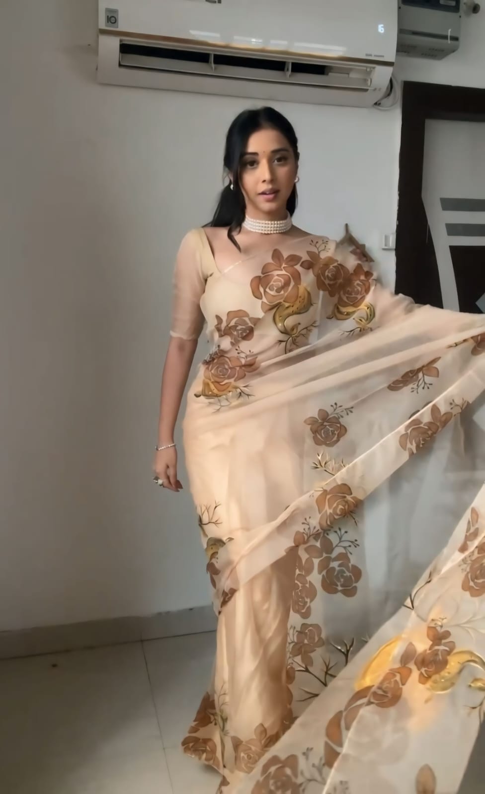 Incomparable 1 Minute Ready To Wear Beige Organza Floral Digital Printed Saree