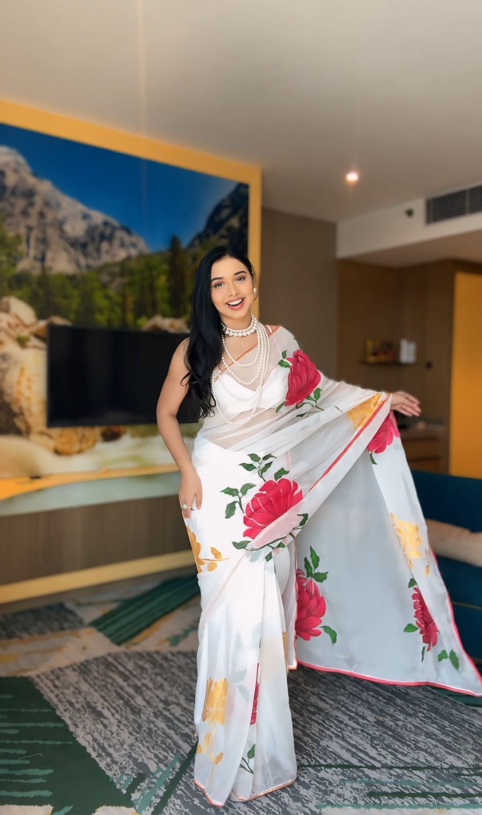 Incredible 1 Minute Ready To Wear White Georgette Floral Digital Printed Saree