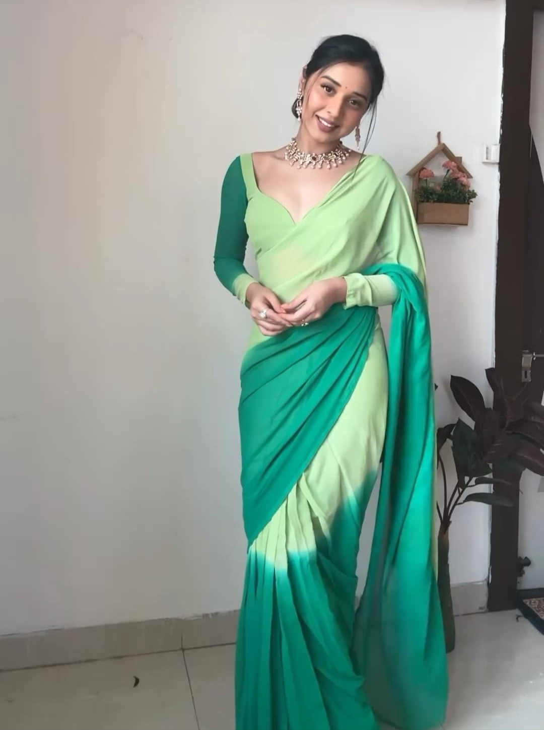 Efflorescence 1 Minute Ready To Wear Green Georgette Saree