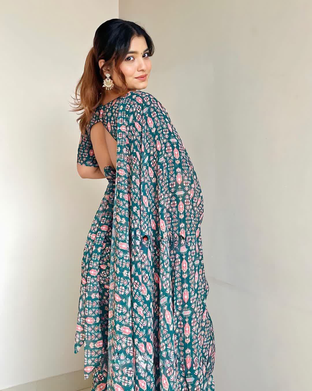 Unique 1 Minute Ready To Wear Green Georgette Digital Print Saree