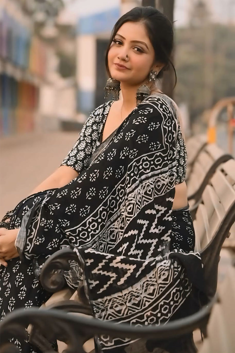 Beleaguer 1 Minute Ready To Wear Black Cotton Digital Printed Saree