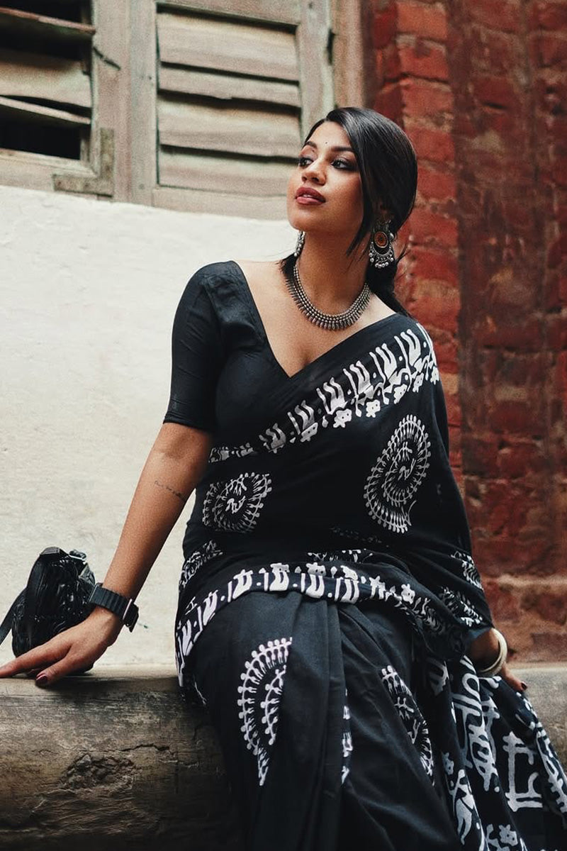 Extraordinary 1 Minute Ready To Wear Black Cotton Digital Printed Saree