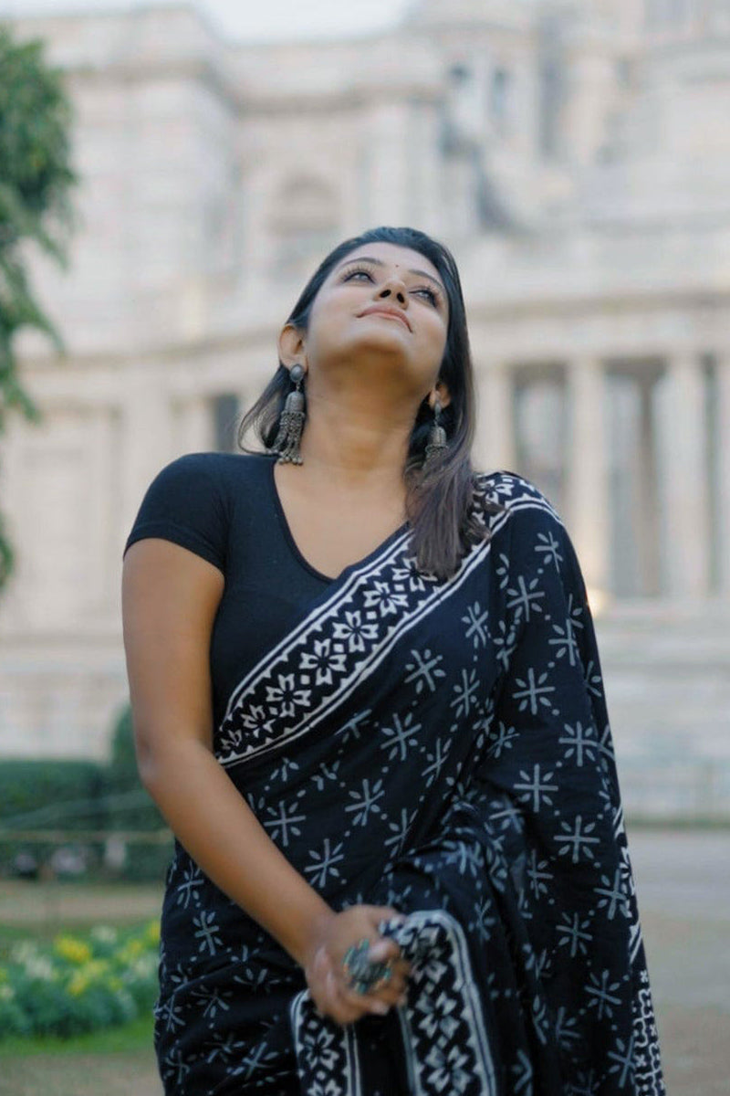 Skinny 1 Minute Ready To Wear Black Cotton Digital Printed Saree