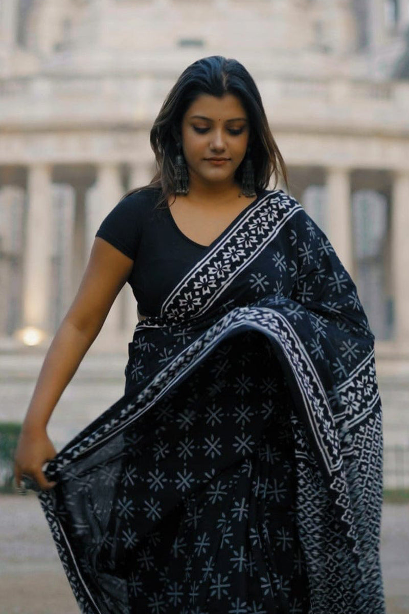 Skinny 1 Minute Ready To Wear Black Cotton Digital Printed Saree