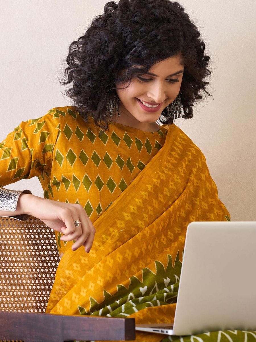 Adorning Green Snd Yellow 1 Minute Ready To Wear Mul Cotton Digital Printed Saree With Pocket