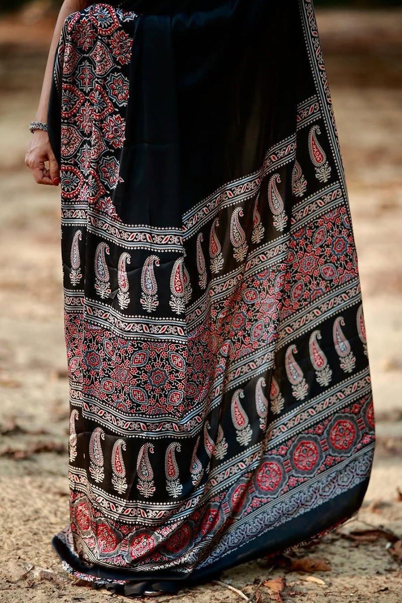 Sizzling Black 1 Minute Ready To Wear Premium Crape Silk Saree