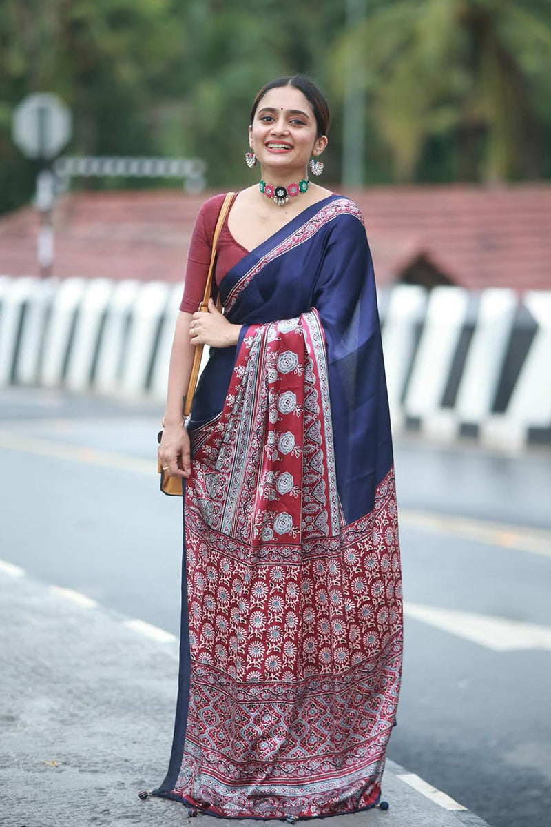Conflate Navy Blue And Red 1 Minute Ready To Wear Premium Crape Silk Saree