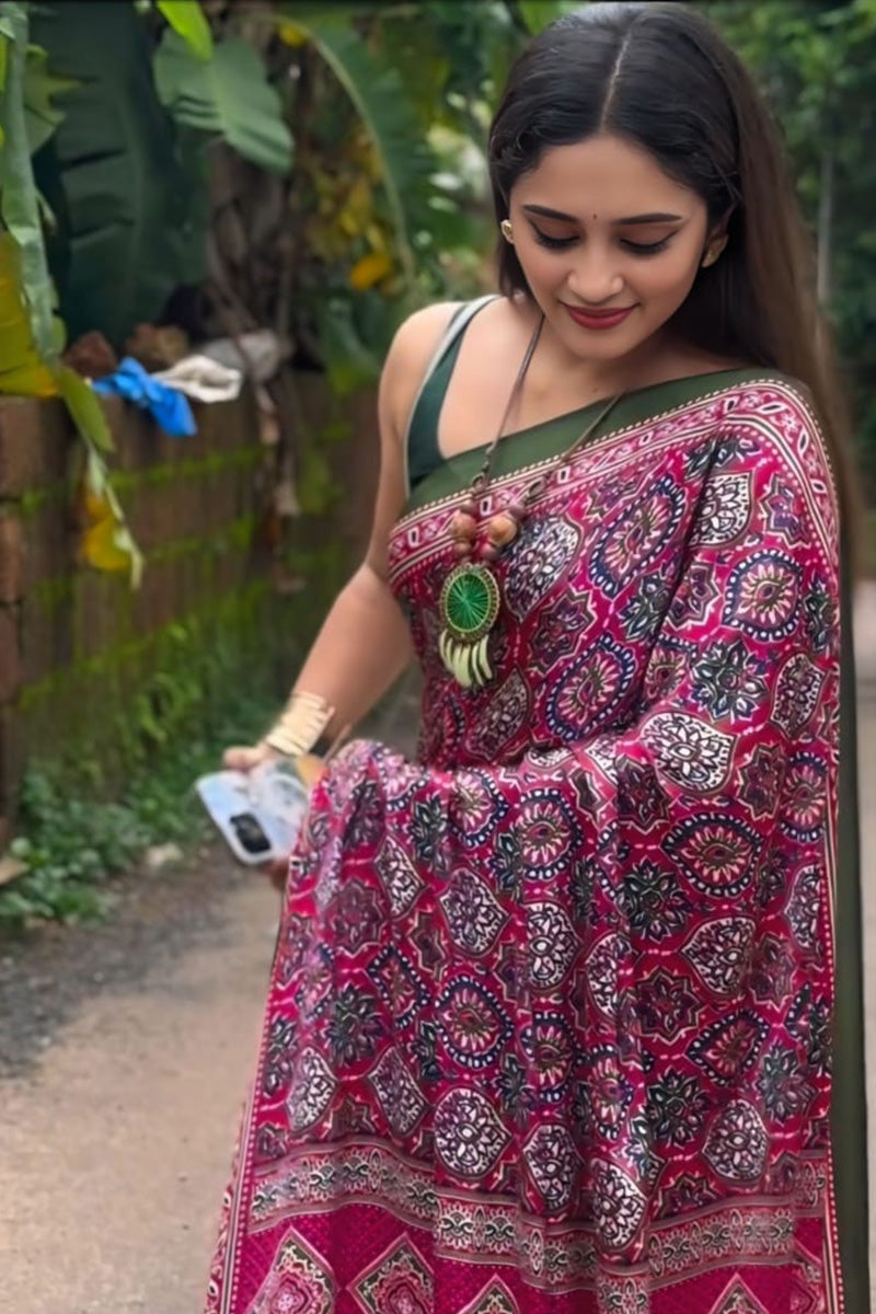 Wonderful Dark Pink 1 Minute Ready To Wear Digital Printed Premium Crape Silk Saree