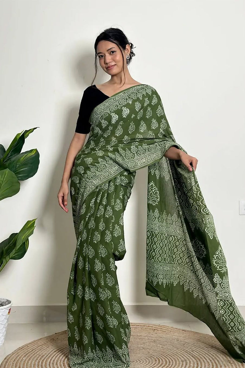 Stylish 1 Minute Ready To Wear Dark Green Mul Cotton Digital Printed Saree With Pocket