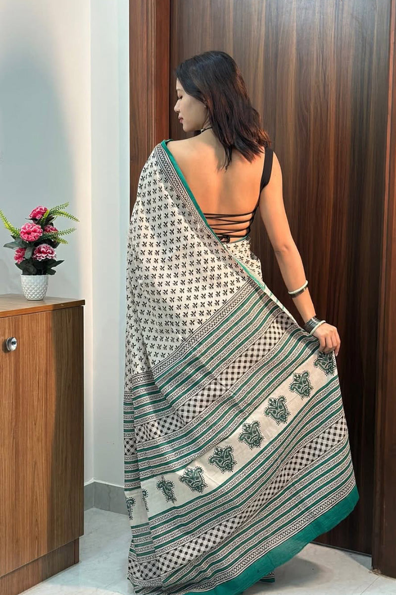 Enchanting 1 Minute Ready To Wear Off White Mul Cotton Digital Printed Saree With Pocket