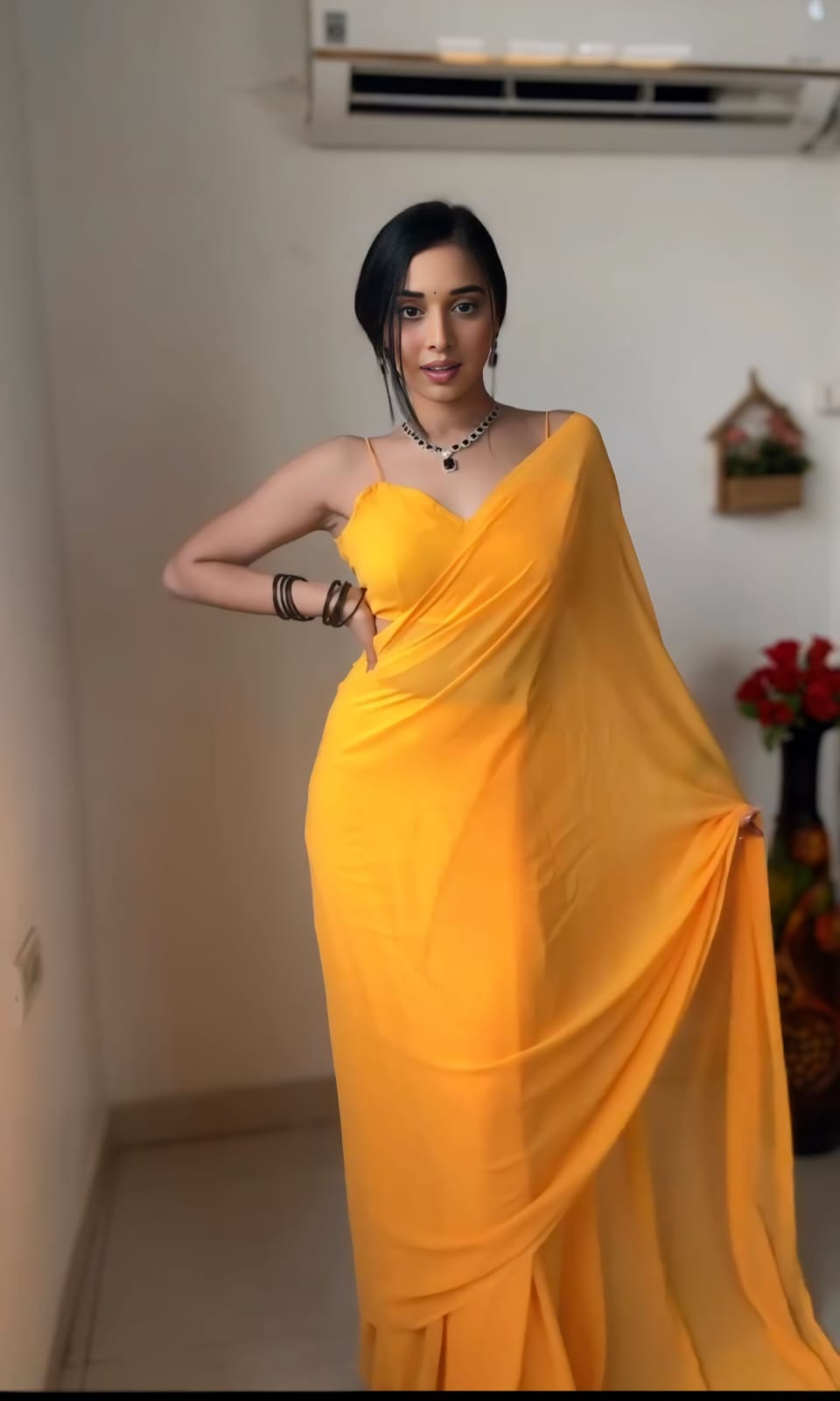 Effervescent 1 Minute Ready To Wear Yellow Georgette Saree