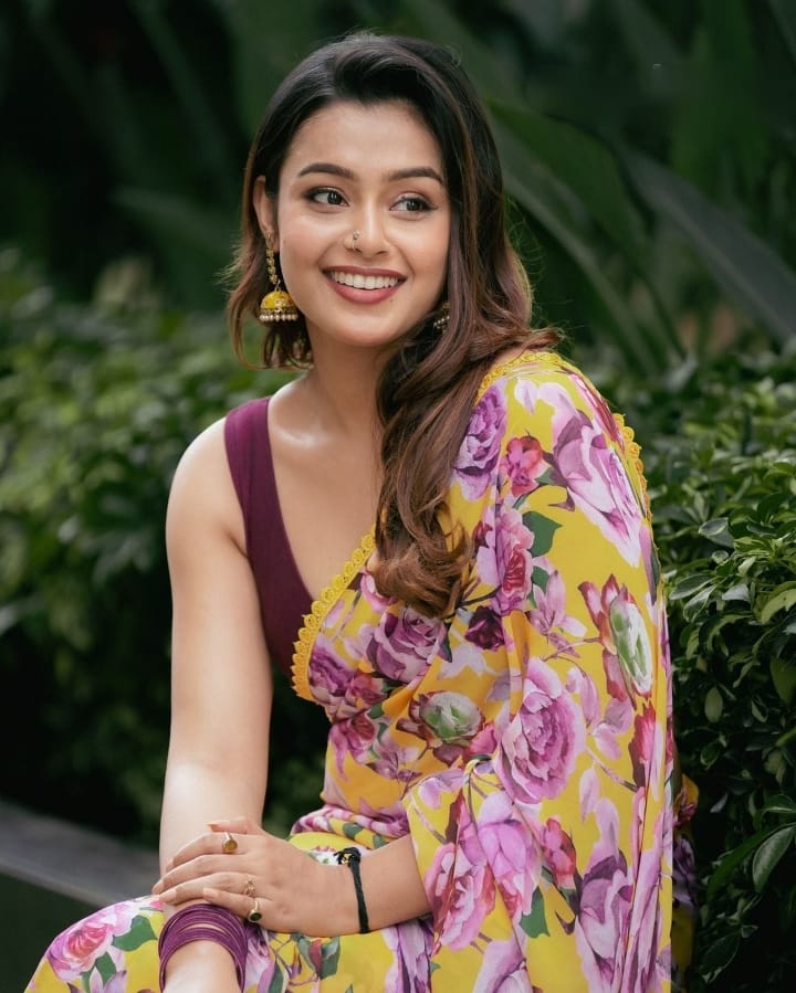 Desuetude 1 Minute Ready To Wear Yellow Georgette Floral Digital Printed Saree